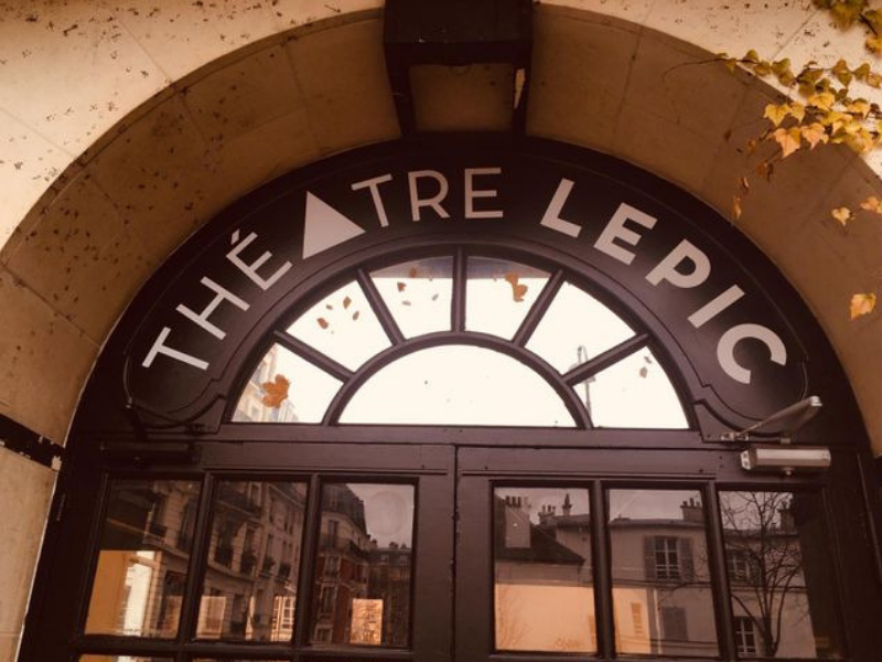 exterior theatre lepic paris